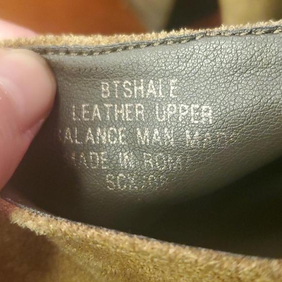 Boutique 9 Brown Suede BT Shale Booties - Picture 10 of 10